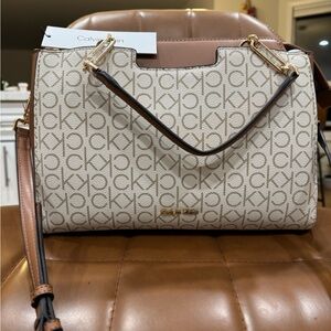 Calvin Klein Cream and Tan Signature Shoulder Bag